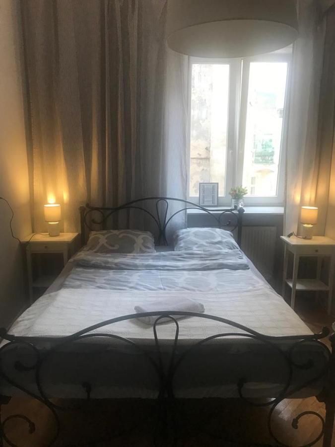 Appartamento Warszawa, Centrum, Wiejska 15, Kamienica Esterno foto