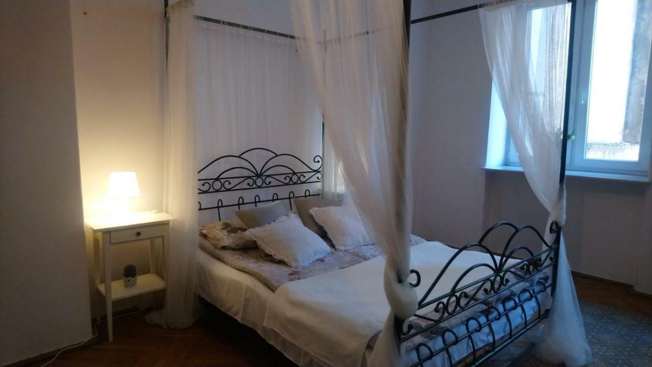 Appartamento Warszawa, Centrum, Wiejska 15, Kamienica Esterno foto